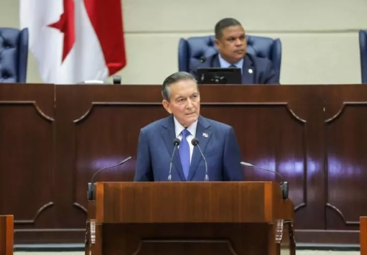 "Nadie puede negar que ningún otro gobierno antes del nuestro tuvo que enfrentar, uno tras otro, tantos desafíos y adversidades", dijo Cortizo. Foto: Cortesía
