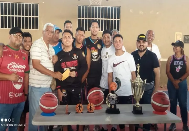 Equipos de Los Propios.