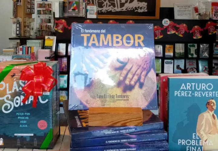 Libro 'El fenómeno del tambor en Panamá'. Foto: @lunallenadetambores