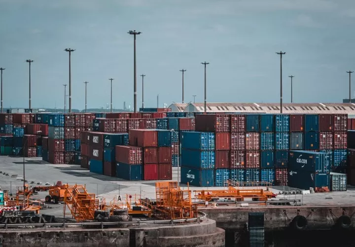 La carga se está trasladando a los puertos del oeste de los Estados Unidos para evitar utilizar el Canal de Panamá. Foto ilustrativa