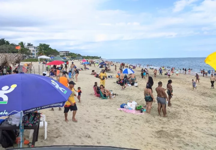 La Policía Nacional (PN) también se establecerán puntos de control para la revisión de los vehículos que ingresen a las playas. Foto. Eric Montenegro