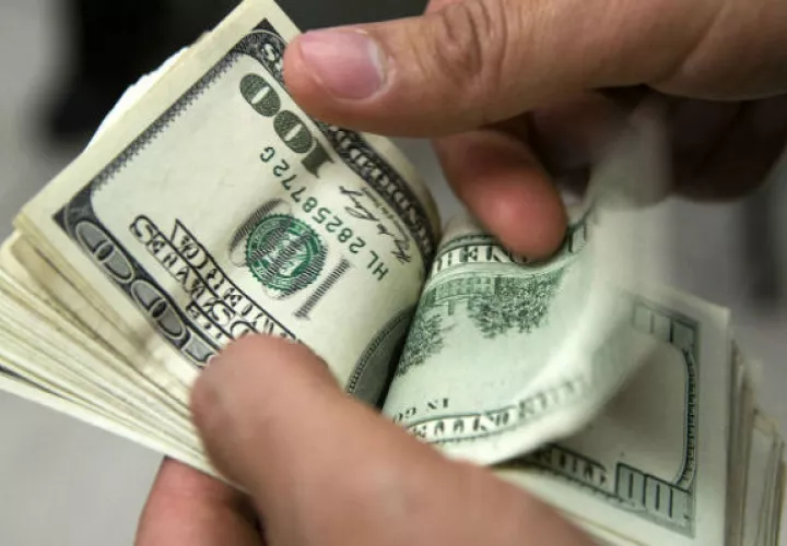 El salario base para calcular el Décimo Tercer Mes es de $550.00. Foto: Archivo