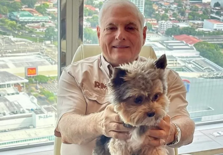 Ricardo Martinelli se ha comprometido a construir un hospital público veterinario.