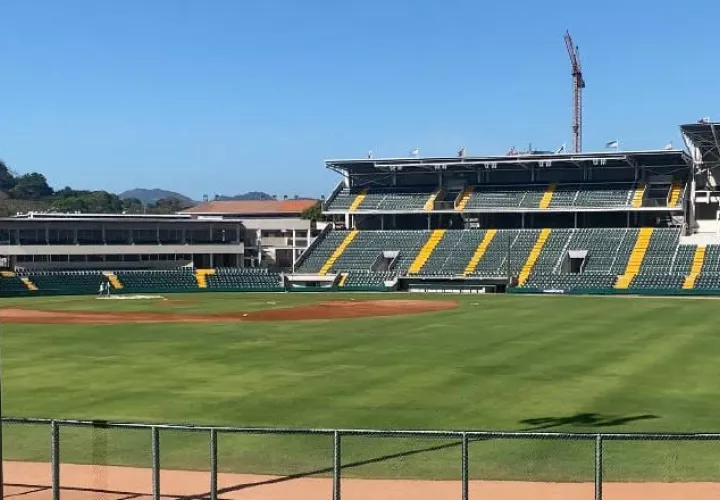 Estadio Juan Demostenes Arosemena. Aurelio Martínez