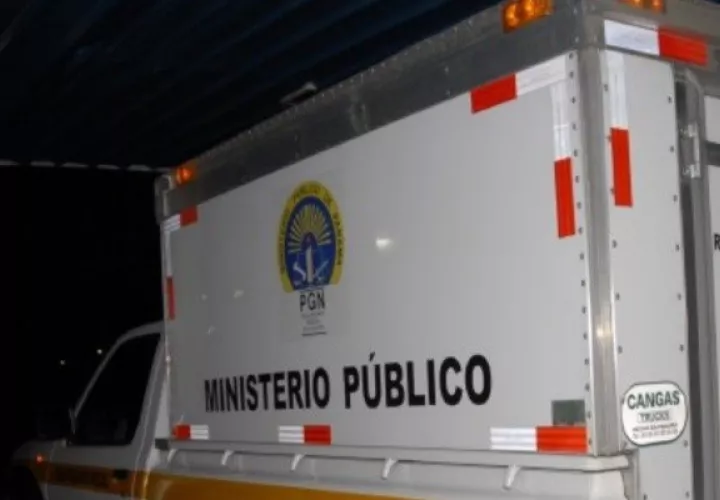 Los cuerpos  permanecen en la morgue judicial de Colón.Foto: Diomedes Sánchez