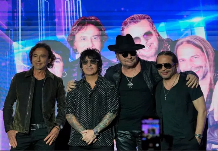 Integrantes de la banda de rock latino Maná posan durante una conferencia de prensa este lunes por el 63º Festival  de Viña del Mar. Foto: EFE