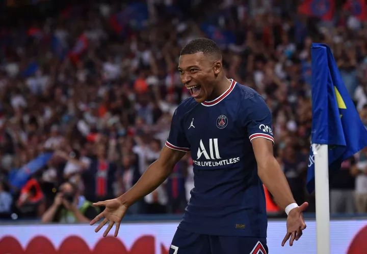 Mbappé, figura del PSG de Francia. Foto:@PSG