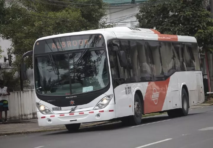 Actos vandálicos durante los días de carnaval afectan servicio de  transporte público de MiBus. Foto: Archivo
