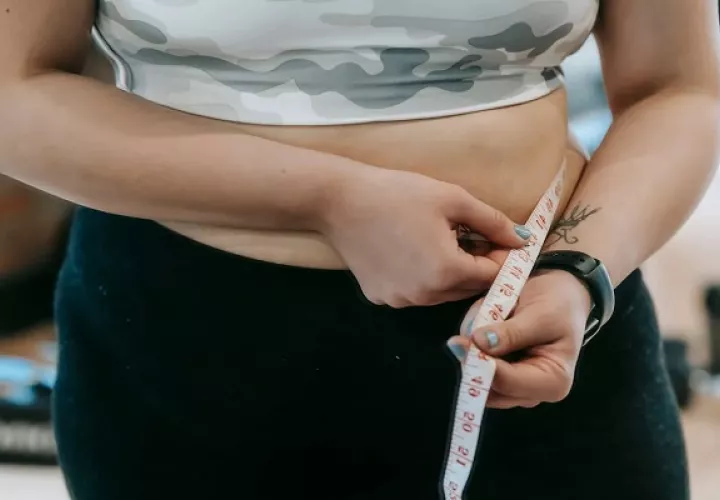 La obesidad compromete la  fecundidad determinando infertilidad o trastornos en la ovulación. Foto: Pexels