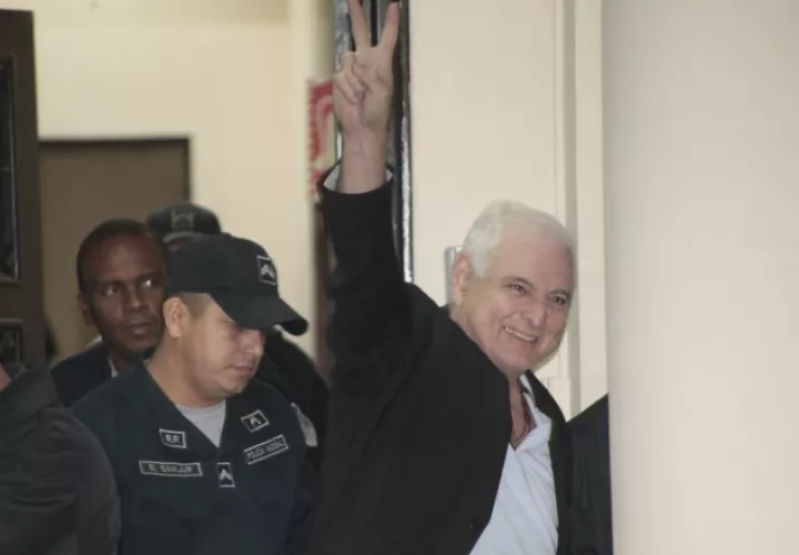 Ricardo Martinelli, candidato presidencial de RM y Alianza, lleva nueve años de vivir una intensa persecución política. Archivo.