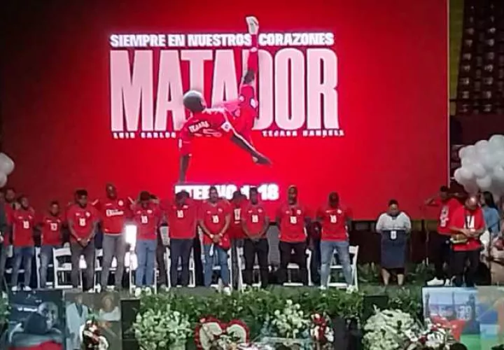 1-  La misa de cuerpo presente de  Luis 'Matador' Tejada la Arena Roberto Durán