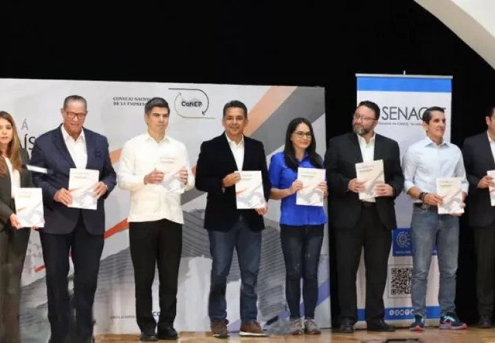  En la presentación del documento participaron las diferentes nóminas. Foto: Cortesía Senacyt