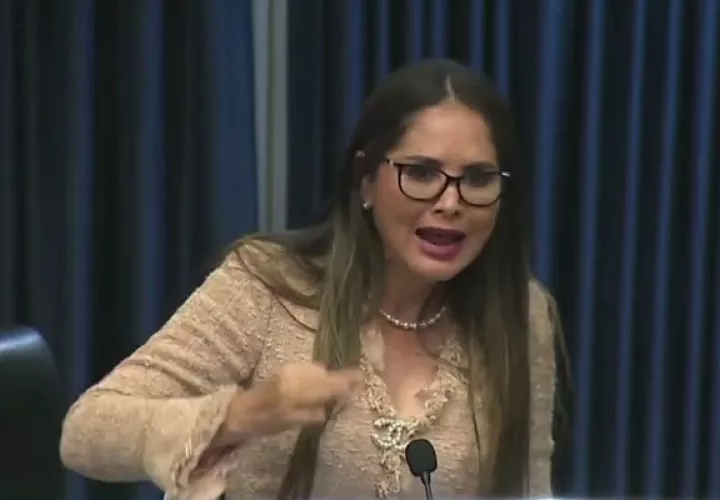 Zulay Rodríguez  lidera las intenciones de voto. Foto: Cortesía