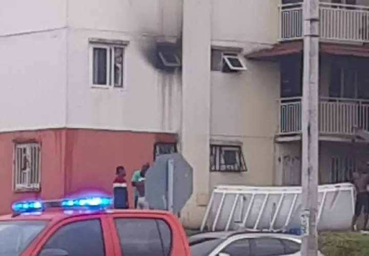 Se inicia la investigación de este caso por parte del personal especializado de los bomberos en conocer las causas del incendio.
