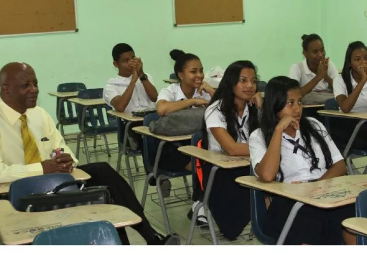 En el país, funcionan 3,113 estructuras escolares. Foto: Cortesía