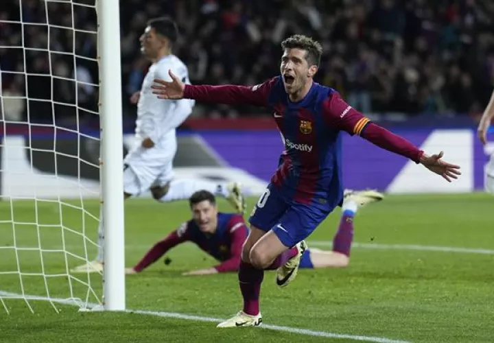 Fue un partido con idas y venidas, dominado al principio por el Barcelona.