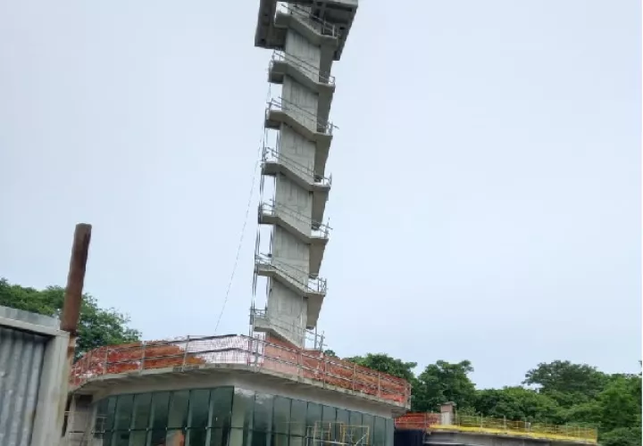 Un mirador se construye en el complejo histórico de San Lorenzo, en Colón, con financiamiento del BID. Foto: Archivo