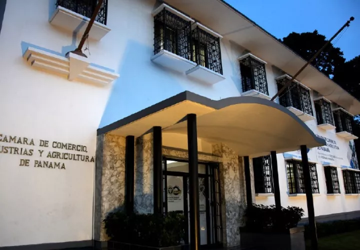 La Cámara de Comercio muestra su preocupación por la democracia. Archivo.