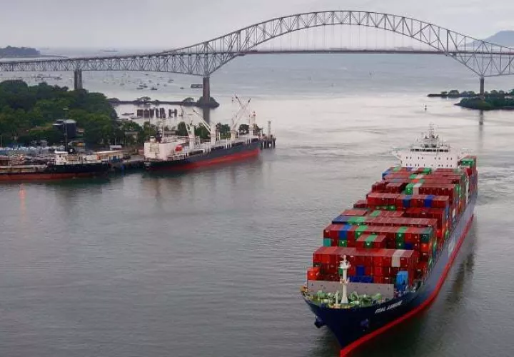 El "canal seco" complementa al Canal de Panamá. Foto: Archivos