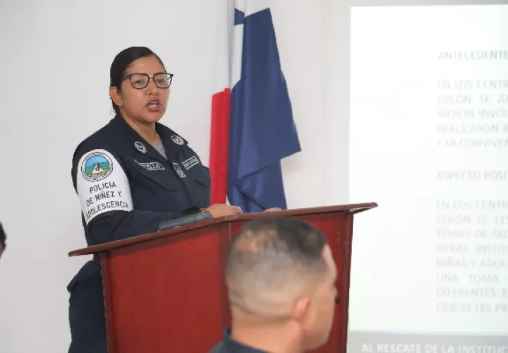La jefa del Servicio Policial de Niñez y Adolescencia, Marlin Tello, señaló que esta serie de acciones preventivas también incluyen la ejecución del programa DARE, que trata sobre la prevención del consumo de sustancias ilícitas. Foto. Cortesía
