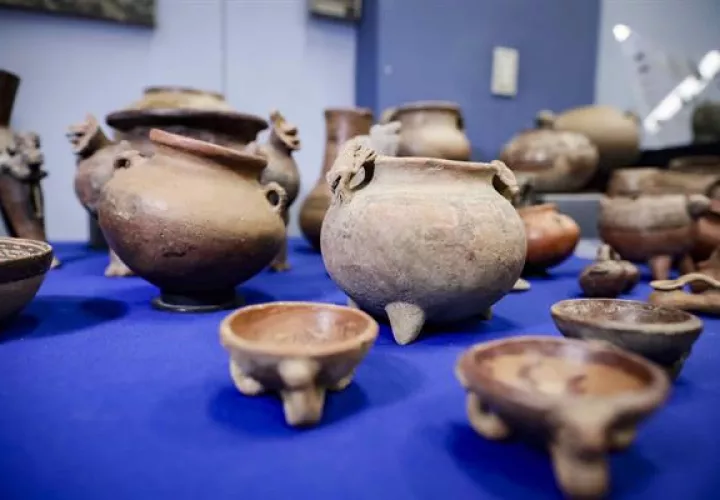 Piezas de arte precolombina parte del lote que presentaron las autoridades de Costa Rica.