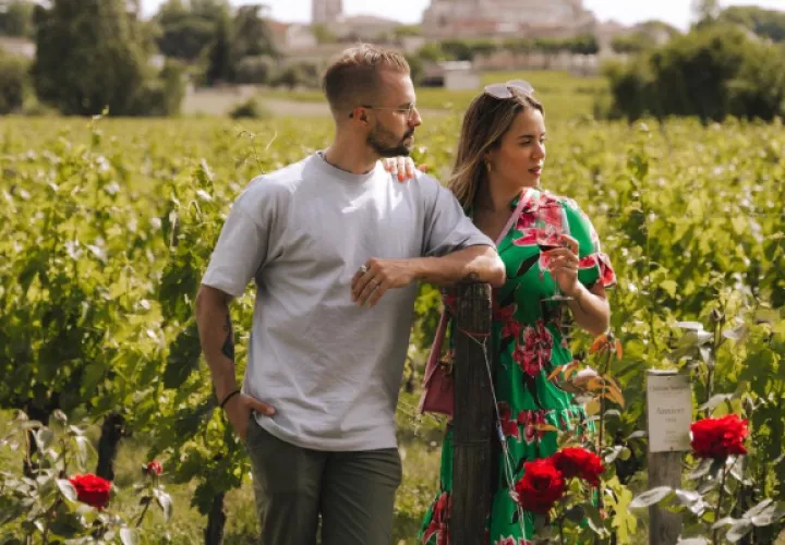 Patrick y Gaby en Saint-Émilion, Francia, 2022. Foto: @soynomadatropical