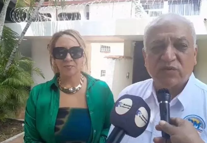 La abogada Jessica Canto y Luis Eduardo Camacho. 