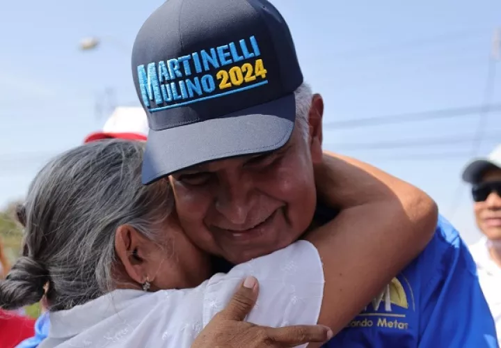 José Raúl Mulino sigue compartiendo su propuesta  lo largo del país. Foto: Cortesía