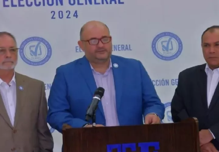 Luego de varias horas de deliberar los magistrados anunciaron su decisión cerca de la medianoche. Foto: Internet