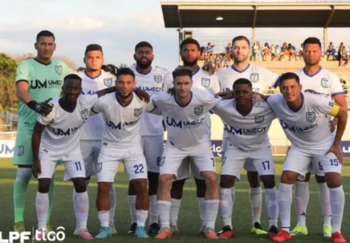 Equipo de Umecit. Foto:LPF