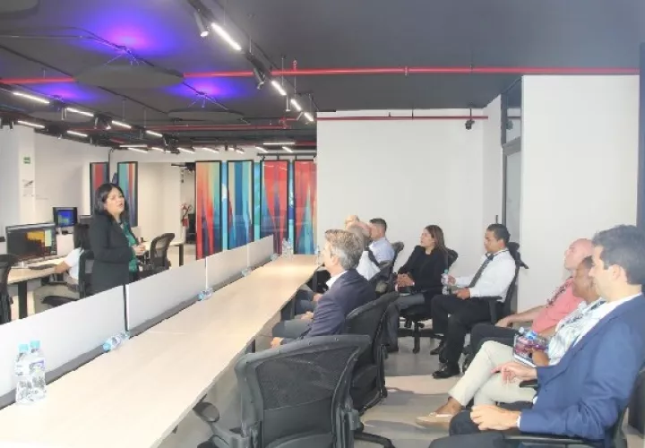 Tayra Barsallo, directora de Aduanas, dijo que La estrategia “Escudo Invisible” fortalece la seguridad en las zonas portuarias del país. Foto. Cortesía Aduanas 
