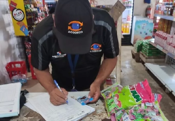 A los agentes económicos se les solicita  llevar un registro de las fechas de expiración, a fin de minimizar esta anomalía.. Foto. Cortesía. 