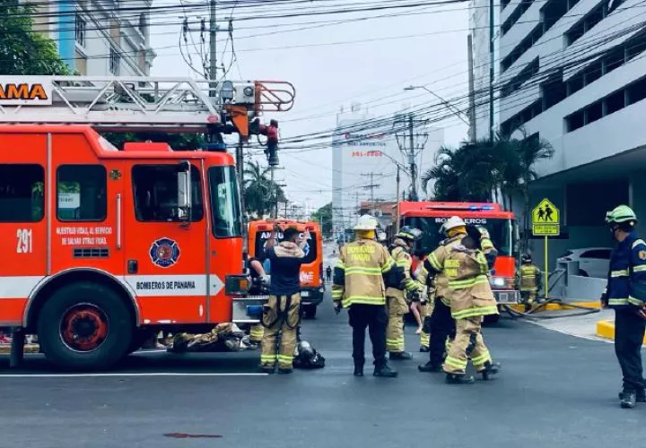 Hace un mes, el 16 de marzo, se registró un incendio en un apartamento del PH Water View, ubicado en calle 75, corregimiento de San Francisco, Aurelio Martínez
