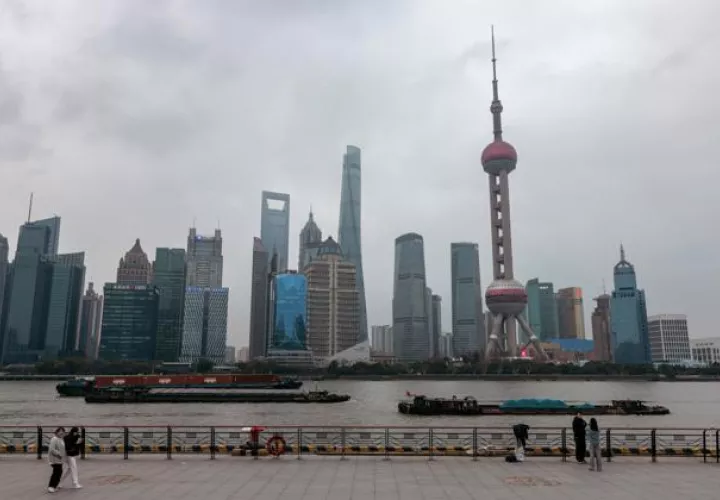 China lamenta la rebaja de perspectivas de Fitch: "No refleja el impacto de política fiscal". Foto: EFE