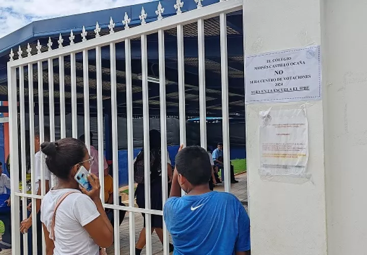 La decisión es porque el colegio MCO no cuenta con facilidades para  personas con movilidad reducida. Foto: Eric A. Montenegro.