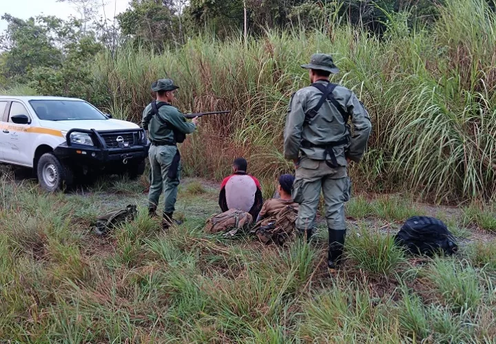  Dentro de los Polígonos de Tiro de Emperador y Balboa Oeste, fueron aprehendidas dos personas, portando escopetas. Foto: Eric A. Montenegro