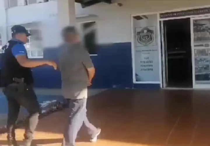 Con elproyecto de Sanidad Básica se pretendía erradicar 300 mil letrinas en todo el país Foto. Proteger y Servir