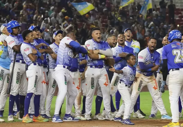 Colón y Chiriquí jugarán un séptimo partido en la serie final del béisbol mayor. Foto: Fedebeis
