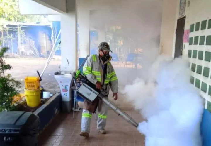 Nebulizaciones en las escuelas del distrito de Chepo. Foto: Cortesía Minsa