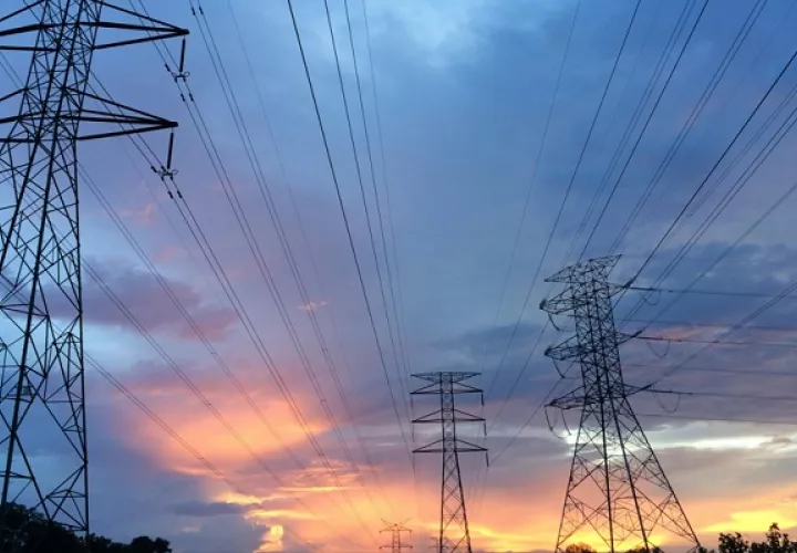 Las licitaciones a largo plazo ayudarían a bajar las tarifas. Foto: Pexels