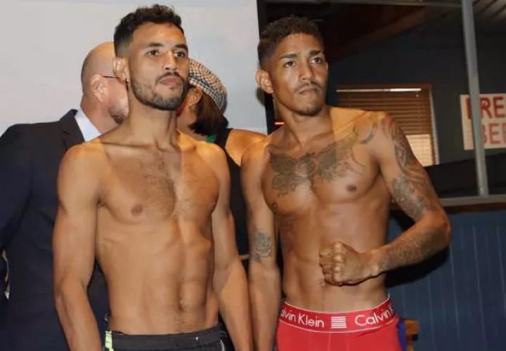 Ibrahim Valdespino (izq.) y Kadir Macías, ambos boxeadores están invictos. Foto: Víctor Arosemena.