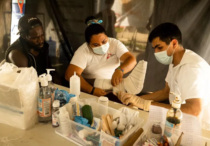Los migrantes reciben atención médica a su llegada a Darién. Foto: Cortesía/MSF