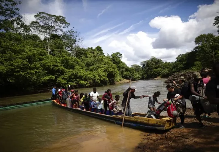 La migración por la peligrosa selva de Darién no se detiene. Foto: EFE