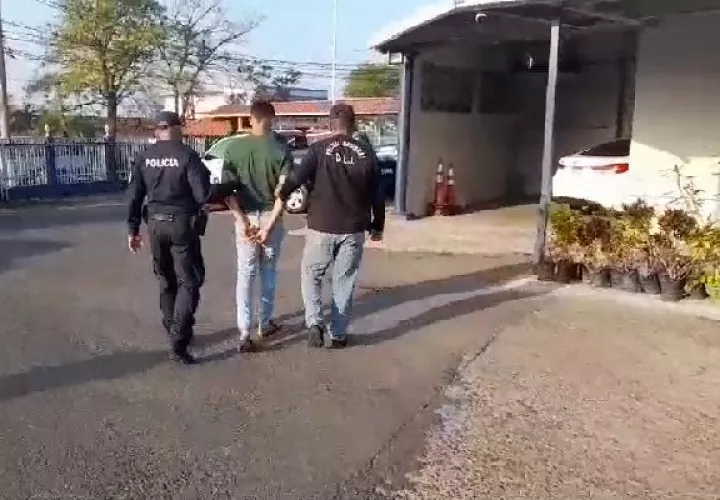 La víctima recibió dos impactos de proyectil de arma de fuego, por lo cual fue sometida a una intervención quirúrgica, a la cual no sobrevivió. Foto. Eric Montenegro