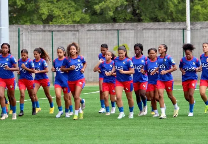 Equipo femenino Sub-20 de Panamá, entrena. Foto: Fepafut