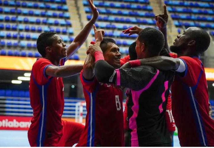 Jugadores de Panamá festejan el título contra Nicaragua. Foto: Fepafut