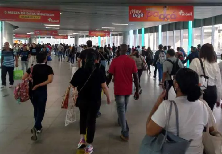 En los primeros meses del año, los contratos de trabajo se mantuvieron en un rango de 23 mil por mes, sin embargo, la informalidad sigue mandando en el mercado.