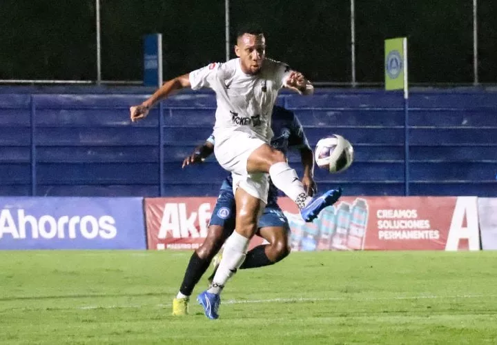 Francisco Palacios, jugador del San Francisco. Foto: Twitter