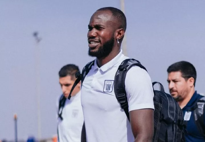 El panameño Cecilio Waterman, jugador de Alianza Lima. Foto: Twitter