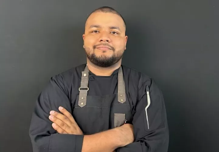 Abdiel Pinzón tiene 11 años de carrera en el mundo gastronómico. Foto: Cortesía